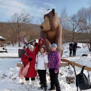 ILS 6th graders enjoy winter fun at Shtykovsky Ponds art park