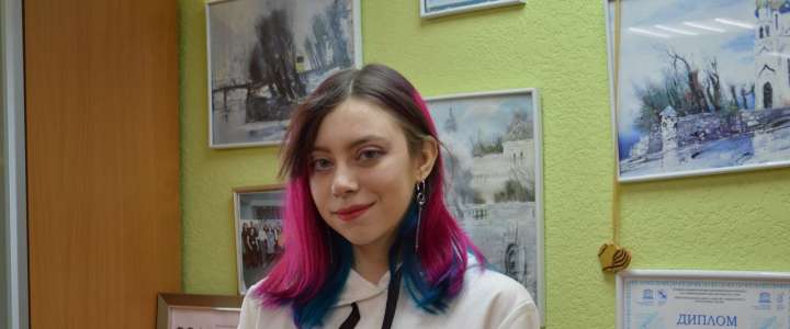 Veronika Zhandarmova, a 2020 graduate of the International Linguistic School – is a successful student of the Chemistry Faculty of Lomonosov Moscow State University