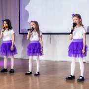 1st grade, goodbye: a holiday for first graders was held at the International Linguistic School