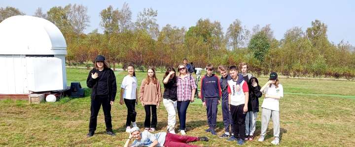 Students of the 8th grade of the International Linguistic School got acquainted with the work of the observatory PrimAstro 