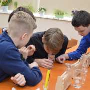 Science Week, Day 2: history brain ring, drinking water quality, rare animals of Primorye