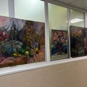 A new exhibition of creative works by students of the International Linguistic School was opened in the hall of the school
