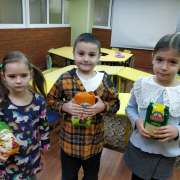 The International Linguistic School completed the collection of food for birds in the National Park "Land of the Leopard" 