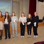 A business-activity game for tenth graders of the ILS "Vladivostok - the city of the future": we realized how difficult it is to be a leader and make life better
