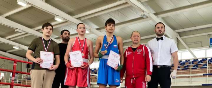 Dmitry Golenitsky, a student of the 8th grade of MLSH, became the winner of the Primorsky Krai Boxing Championship